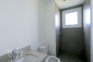Image 11 - 875955