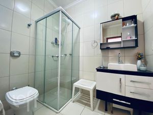 Image 9 - 875958