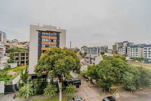 Image 6 - 875962