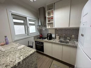 Image 8 - 875972