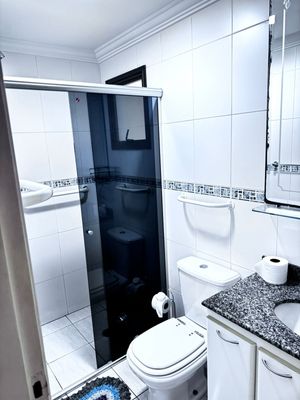 Image 9 - 875982