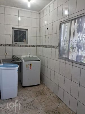 Image 3 - 875986