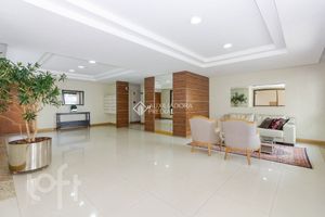 Image 28 - 875996