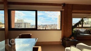 Image 6 - 875996