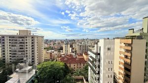 Image 7 - 875996