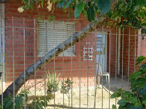 Image 0 - 875997