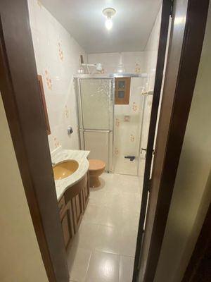 Image 19 - 876014
