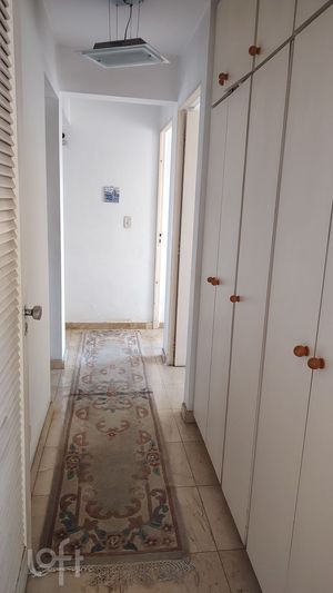 Image 17 - 876015
