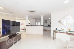 Image 9 - 876023