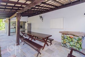 Image 47 - 876030