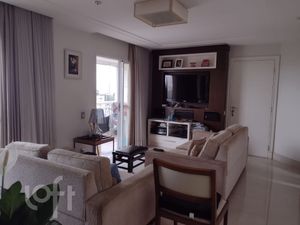 Image 15 - 876030
