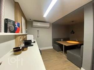 Image 3 - 876032