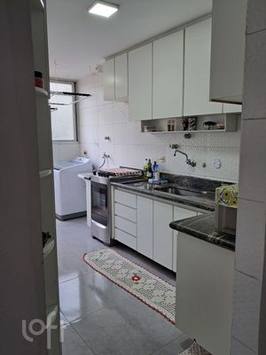 Image 3 - 876037