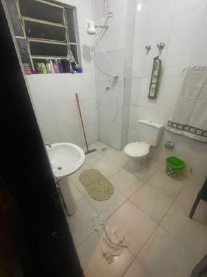 Image 10 - 876041
