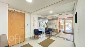 Image 28 - 876048