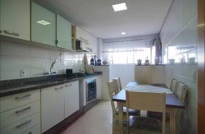 Image 3 - 876052