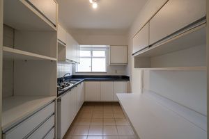 Image 15 - 876055