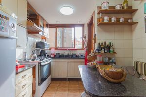 Image 9 - 876061