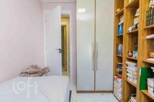Image 3 - 876066