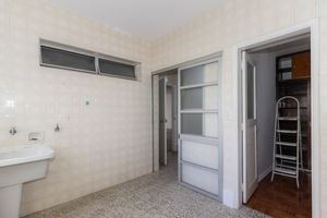 Image 34 - 876067