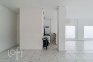 Image 33 - 876086