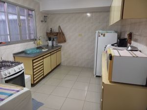 Image 5 - 876087