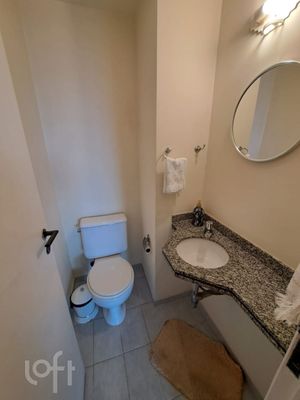 Image 8 - 876090
