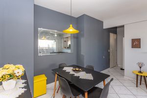 Image 8 - 876099