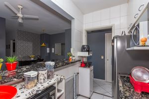 Image 25 - 876099