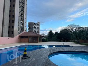Image 44 - 876104