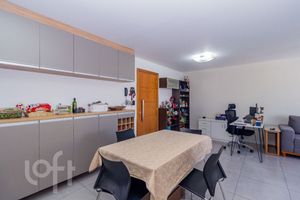 Image 9 - 876112