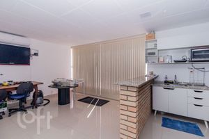 Image 49 - 876112