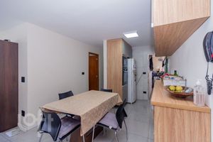 Image 7 - 876112