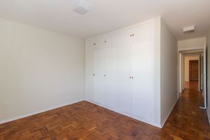 Image 11 - 876113