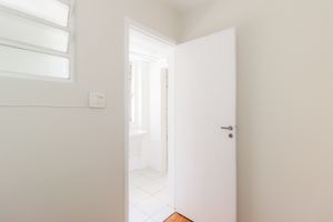 Image 26 - 876113