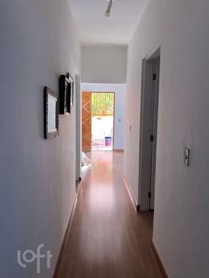 Image 12 - 876117