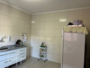 Image 6 - 876117