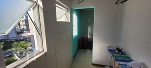 Image 35 - 876124