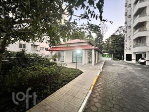Image 5 - 876124