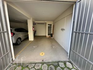 Image 12 - 876130