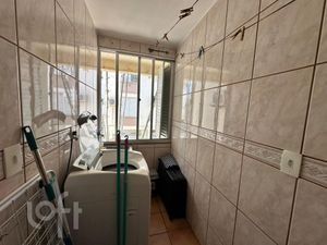 Image 10 - 876130