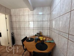 Image 8 - 876130