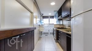 Image 10 - 876133