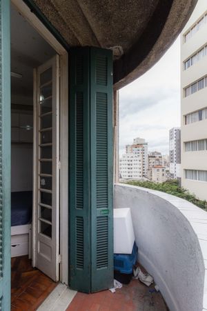 Image 8 - 876139