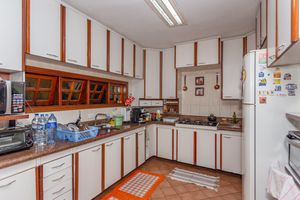 Image 36 - 876140