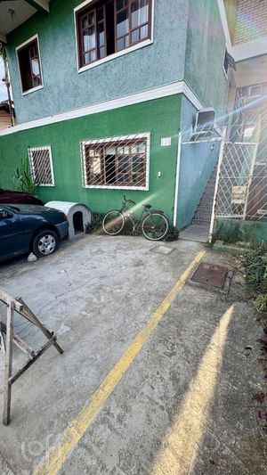 Image 9 - 876165