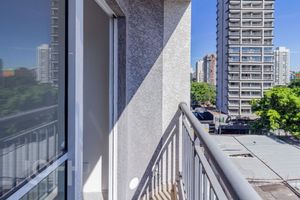 Image 12 - 876183