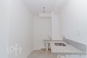 Image 19 - 876183