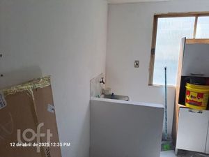 Image 8 - 876186