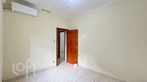 Image 34 - 876188